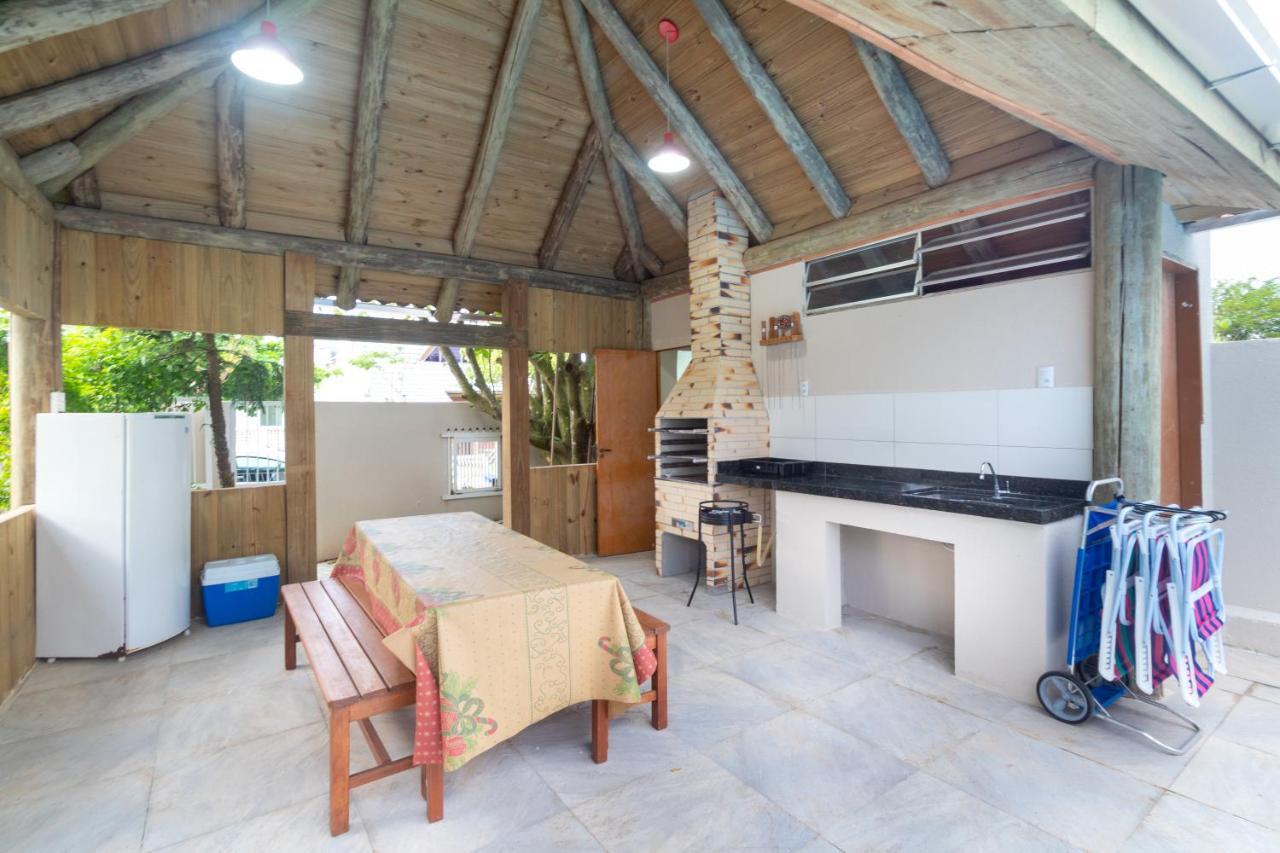 הוילה בומבינאס Casa Frank Com Piscina Em Mariscal מראה חיצוני תמונה